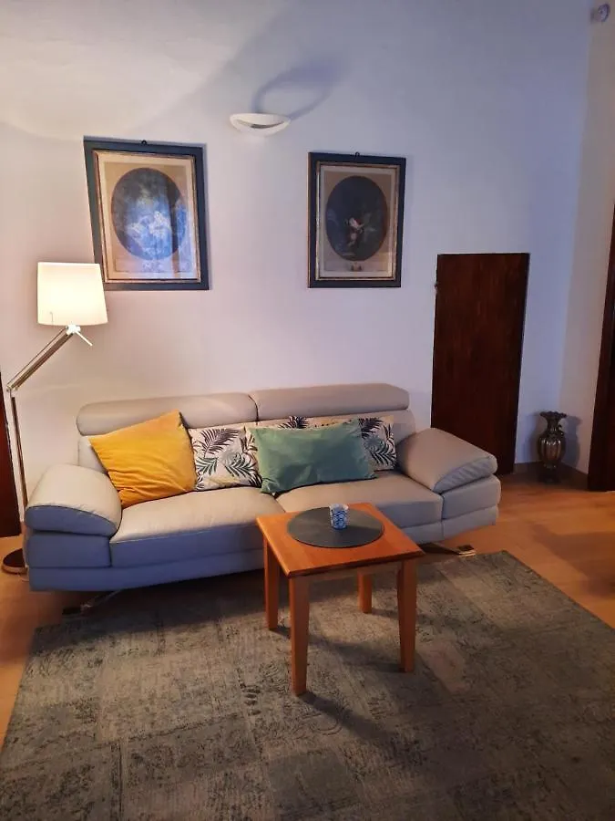 Appartamento in Palazzo Bucelli Montepulciano Stazione 0*,